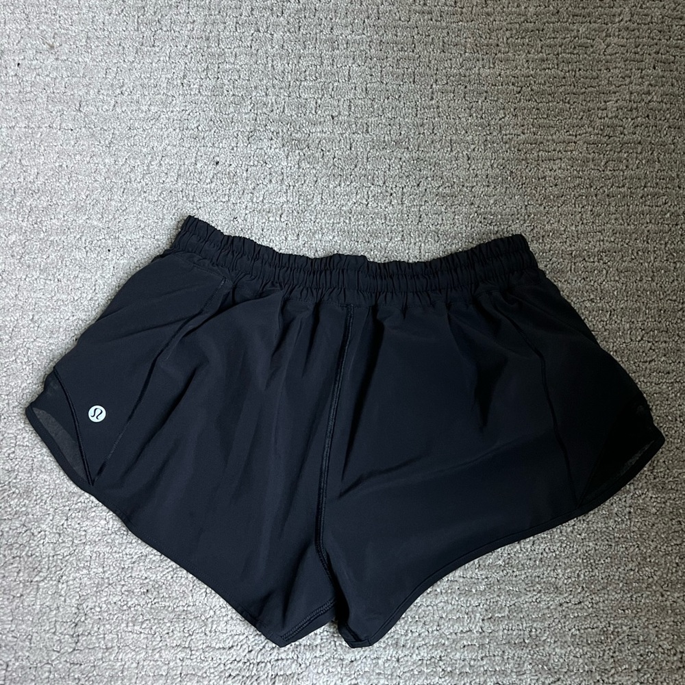 Lululemon Hotty Hot Shorts 2.5”